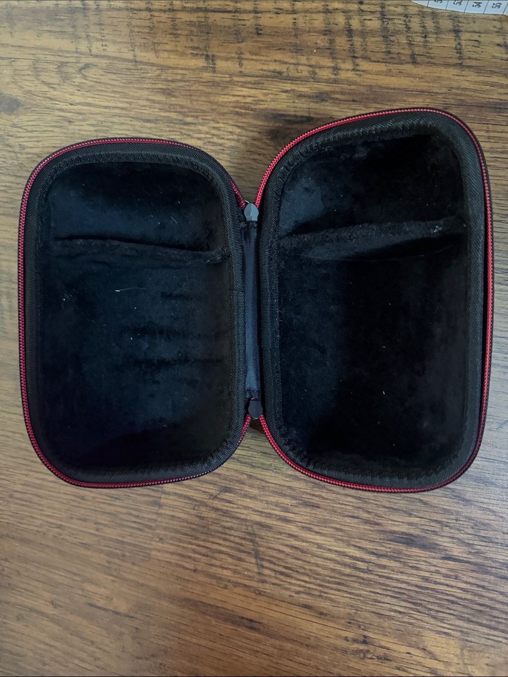 Portable UE Wonderboom Protective Electronics Case C1.B2R